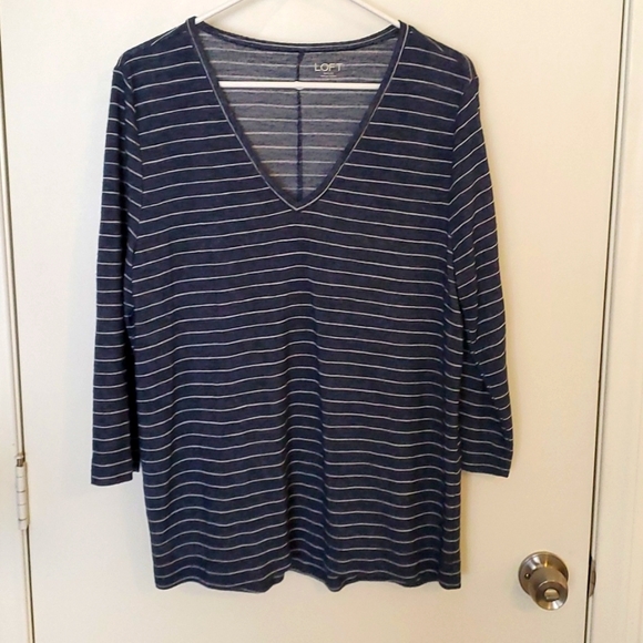Loft Blue/White Striped Quarter Sleeve V-neck Shirt Size Large - Picture 1 of 3